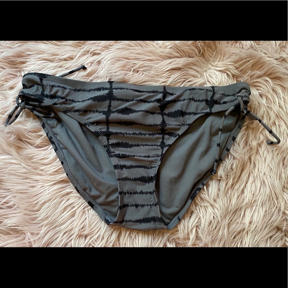 Converse NEW Gray & Black Bikini Bottoms XL